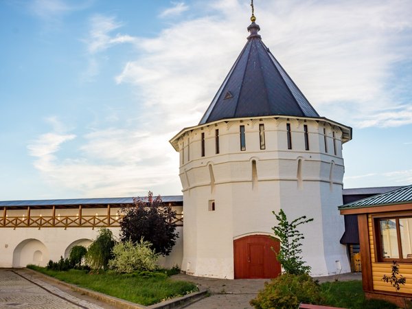 А не позолотить ли нам чайку: авторская экскурсия по Серпухову в лучших купеческих традициях - фото 2