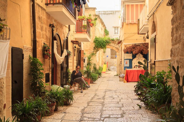 Фото - экскурсия: Бари: тайные переулки, городские байки и забавные истории местных жителей