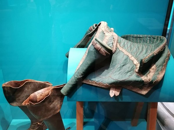 «К барьеру! Поединки и дуэли от Ахилла до Лифаря»: экскурсия в Эрмитаже - фото 2
