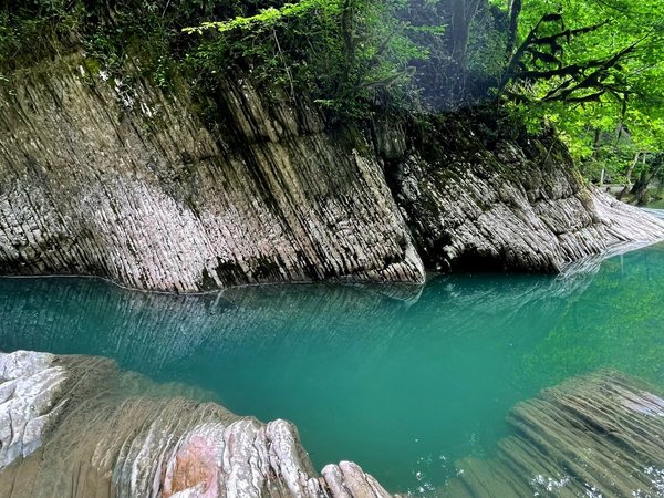 Сочи: пещеры, водопады, реки и источники
