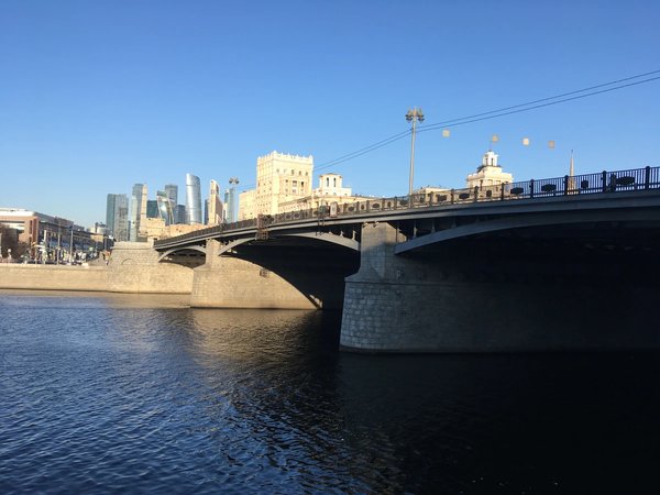 От Старого Арбата до Москвы-реки с гидом-архитектором. Индивидуальная экскурсия