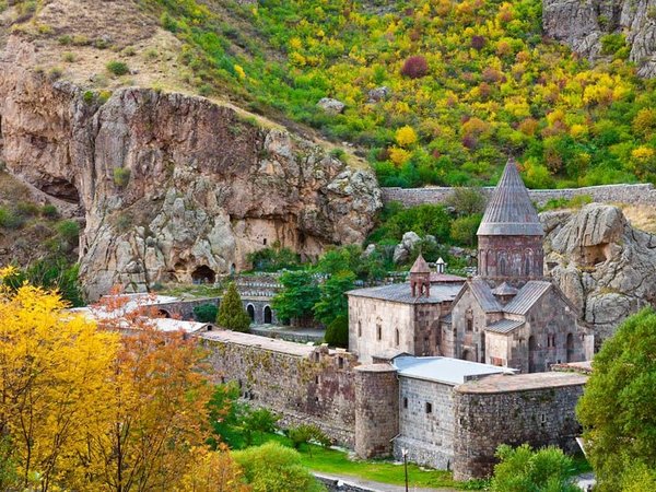 В Армению на 5 дней: Ереван, Севан и древние храмы