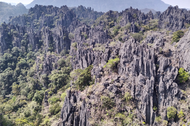 Исследуйте пещеры, горы, зиплайны и рисовые поля Центрального Лаоса