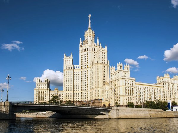 По Таганке: у той горы, где синяя прохлада - фото 1