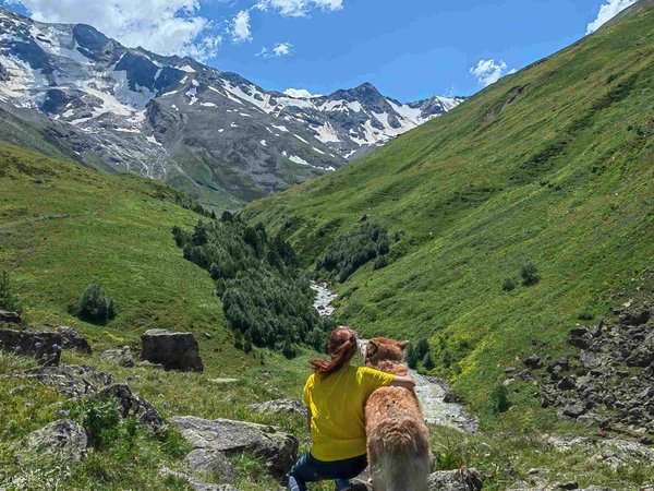 Треккинги в Приэльбрусье в сопровождении дружелюбного маламута - фото 1