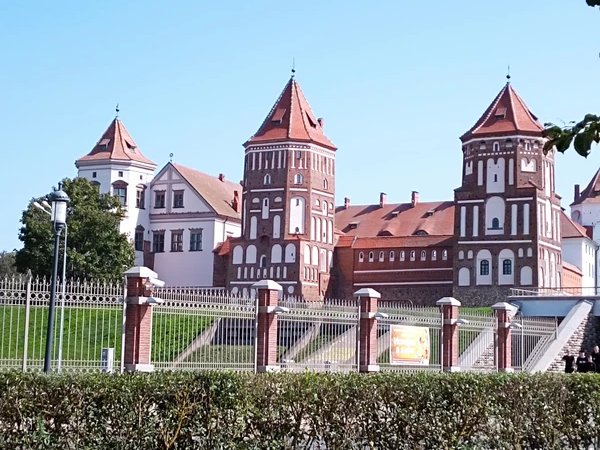 Из Минска — в замки Мира и Несвижа