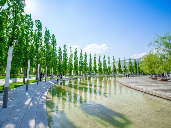 Аллеями парка Галицкого в Краснодаре