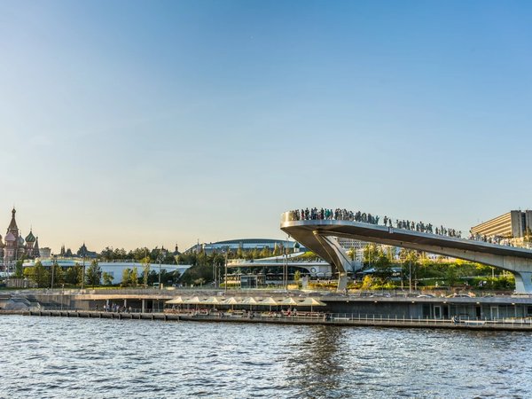 Групповая прогулка по парку «Зарядье» + аттракцион «Полёты над Москвой» - фото 3