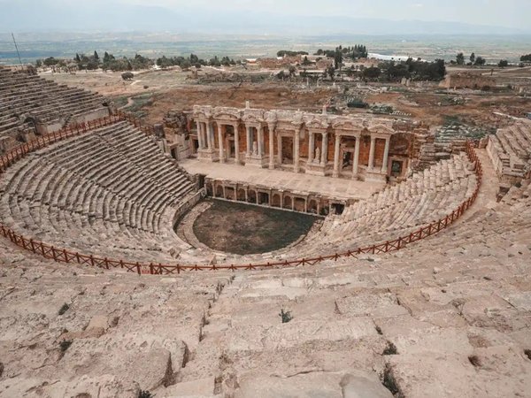 Белоснежный Памуккале и античный город Иераполис из Антальи - фото 2