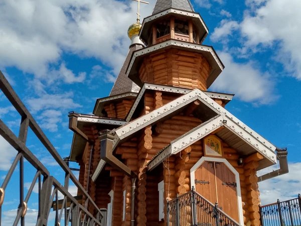 Из Иркутска — в село Анга: к чудотворным камням и старинным иконам