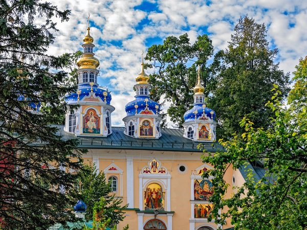 Псково-Печерский монастырь и Изборско-Мальская долина - фото 2