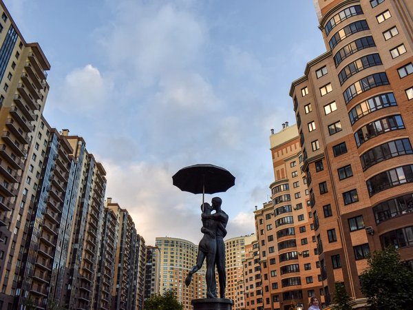 Кудрово: город цветных гигантов через дорогу от Петербурга - фото 2