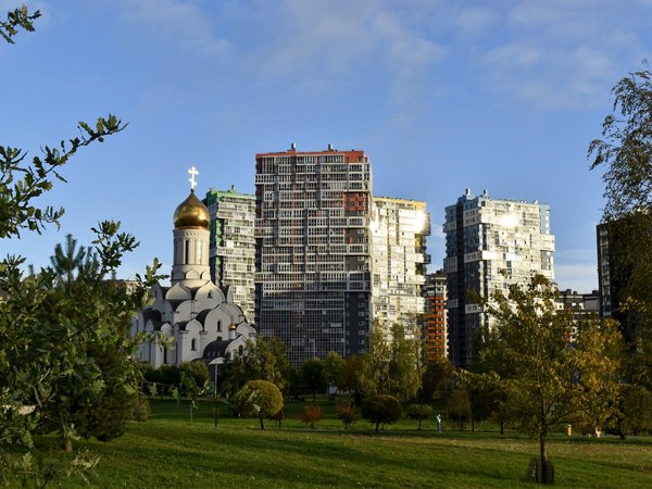 Кудрово: город цветных гигантов через дорогу от Петербурга - фото 3