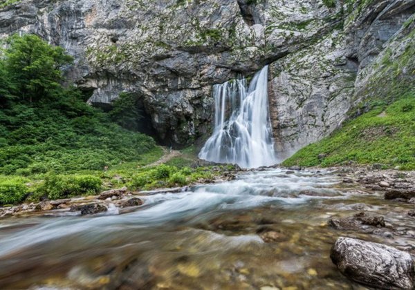 Авторский джип-тур: Гегский водопад,  Рица и Альпийские луга