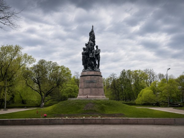 Пешеходный квест в Санкт-Петербурге по парку «Екатерингоф» (без гида) - фото 3