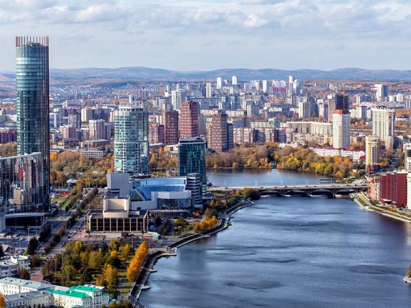 По Красной линии Екатеринбурга с одним из ее хранителей - фото 1