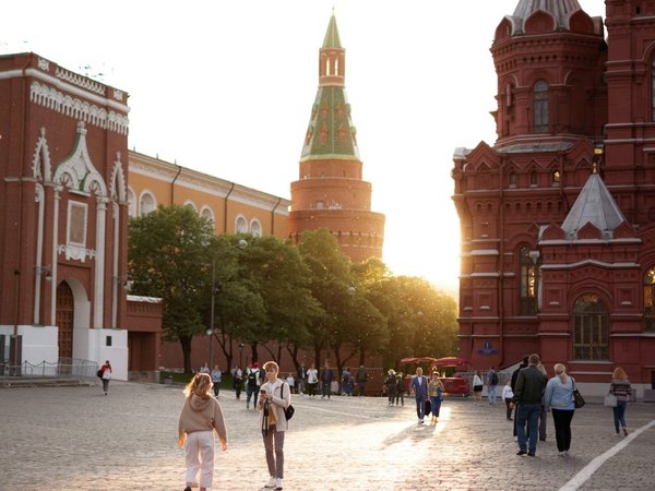 Красная, Манежная и Театральная площади на экскурсии в мини-группе