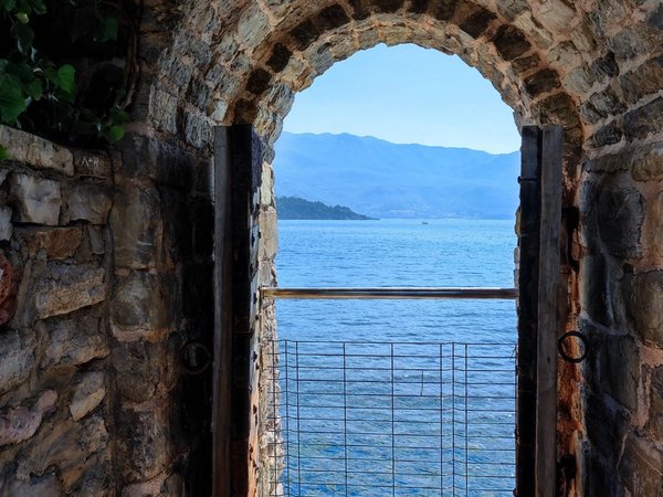Старая Будва, семейные винодельни и прогулка по Скадарскому озеру - фото 2