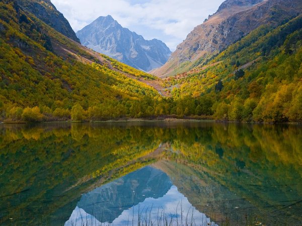 Заповедные и кристально-чистые: поход на Бадукские озёра - фото 2
