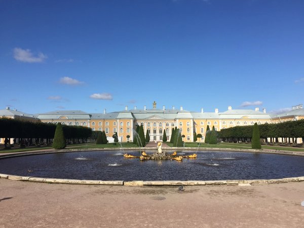 Петергоф — резиденция Петра Великого - фото 1
