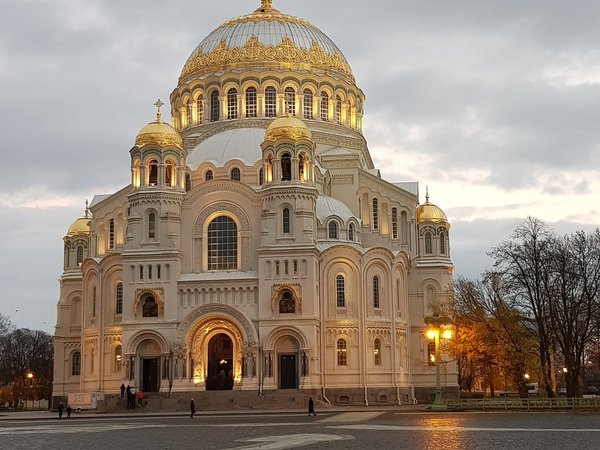 Большое путешествие в Кронштадт: собор, форт Риф и водная прогулка - фото 4