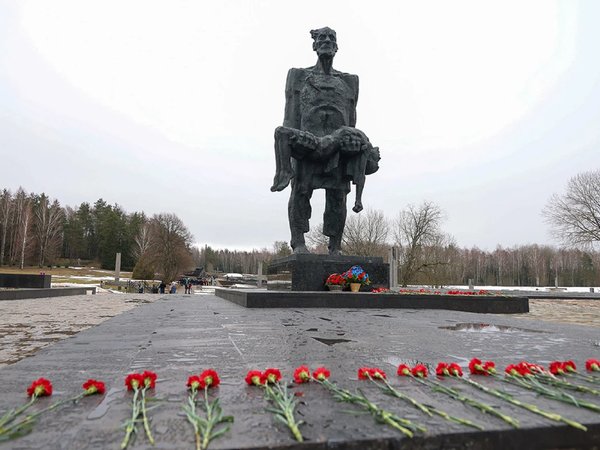 Трансфер из Минска в мемориальный комплекс «Хатынь» и обратно - фото 1