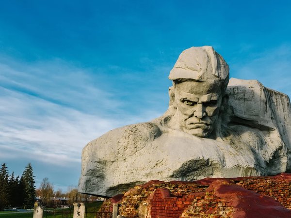 Тур по Беларуси на поезде из Москвы: 2 города и достопримечательности - фото 1