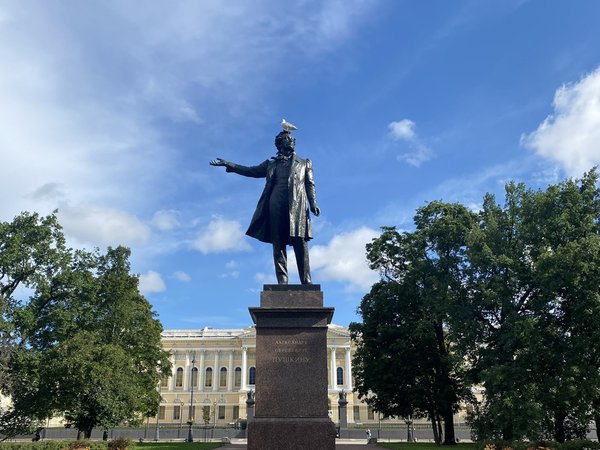 Трансфер в аэропорт Петербурга или из него с обзорной экскурсией в пути - фото 3