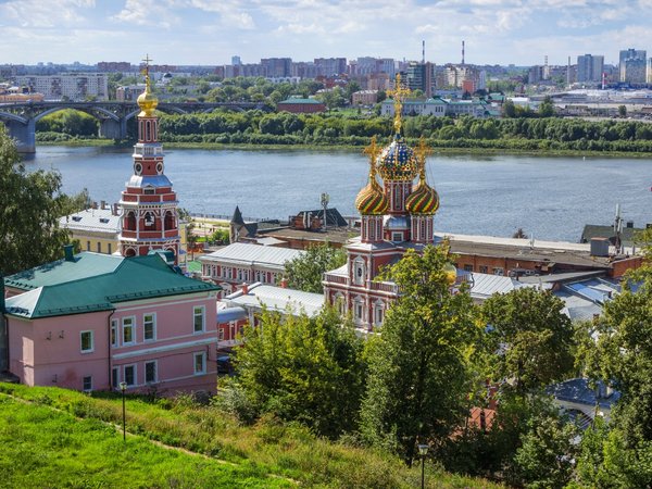 Из грязи в князи: прогулка по улицам Кожевенная и Рождественская