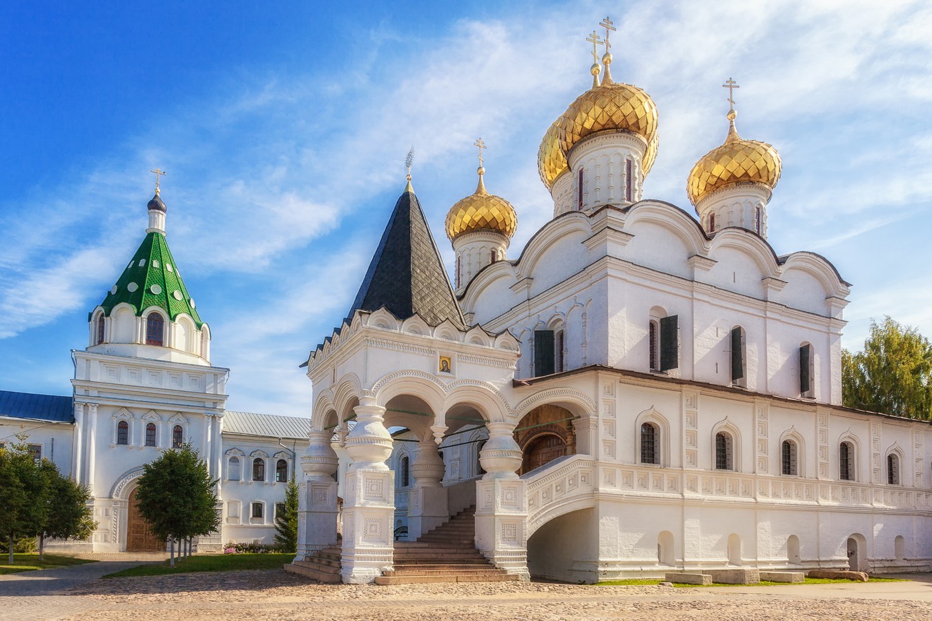 Из Ярославля в государыню-Кострому (на вашем автомобиле)