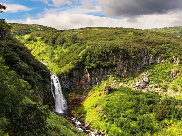 Вилючинский перевал: вулканы, водопады и Малая долина гейзеров! - фото 1