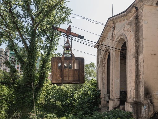 Ничто не вечно. Застывшие канатки Чиатуры - фото 1