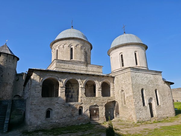 Ешь, гуляй, смотри: Ивангородская крепость и пир в ресторане-музее