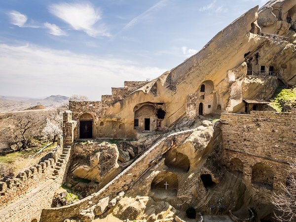 Пещерный монастырь Давид-Гареджи и Ниноцминда — из Тбилиси - фото 2