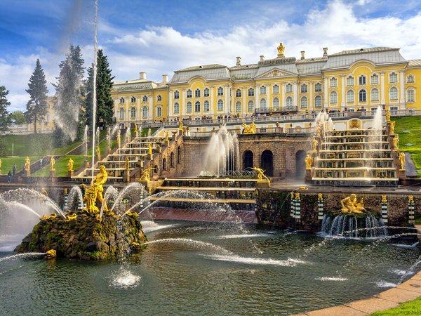 Петергоф и Кронштадт: от блеска и величия до подвига и славы - фото 3