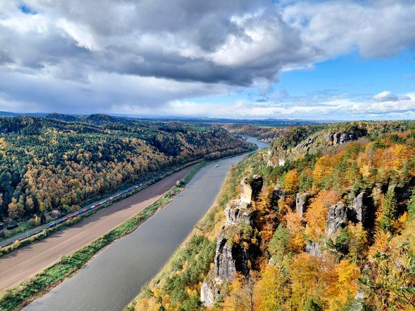 Мельник — замок вдовствующих королев - фото 2