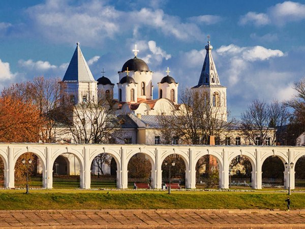 Величие старинного Новгорода (на вашем авто)