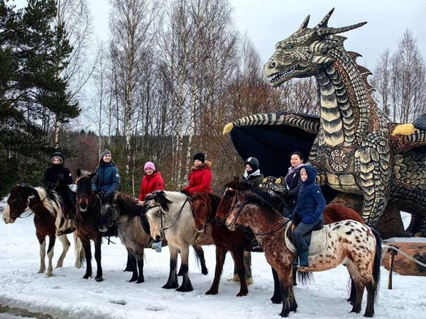 Конное путешествие в сердце Выборга — из Петербурга - фото 1
