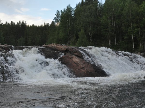 Из Кандалакши — к Колвицкому водопаду