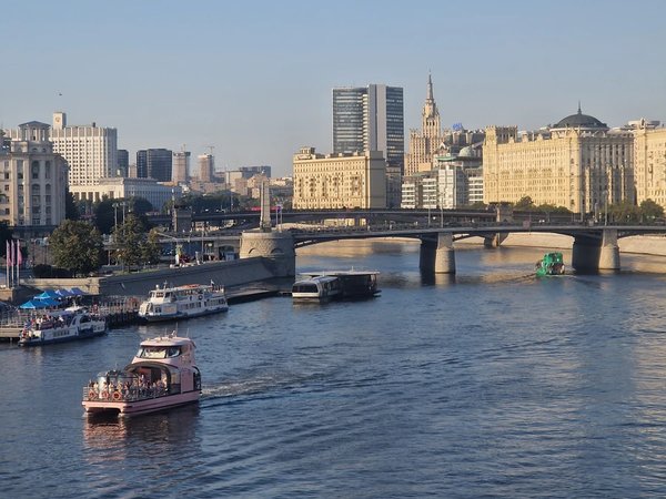 Сталинские высотки Москвы — мифы и реальность