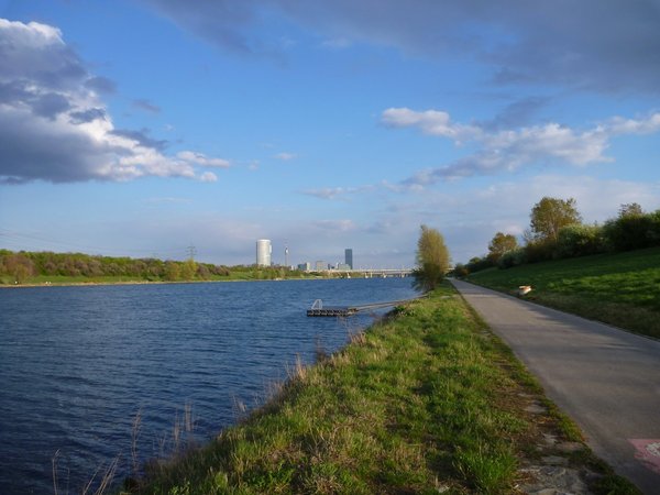 Велопрогулка вдоль Дуная к вершине Леопольдсберг - фото 2