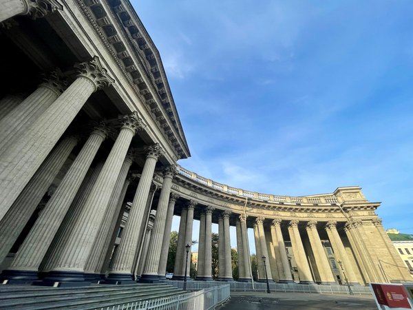 Три храма Петербурга — с подъёмом на колокольню (в мини-группе) - фото 3