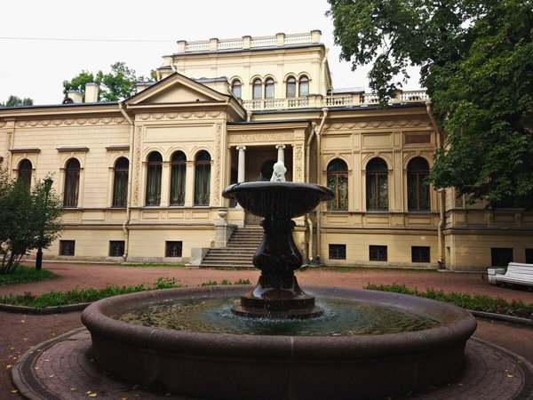 Коломна — кусочек настоящего Петербурга