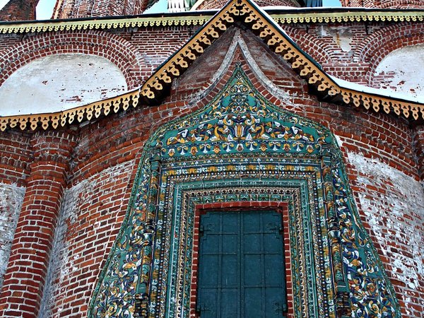 Ярославские изразцы: глазурь, огонь и фантазия (на вашем авто) - фото 3