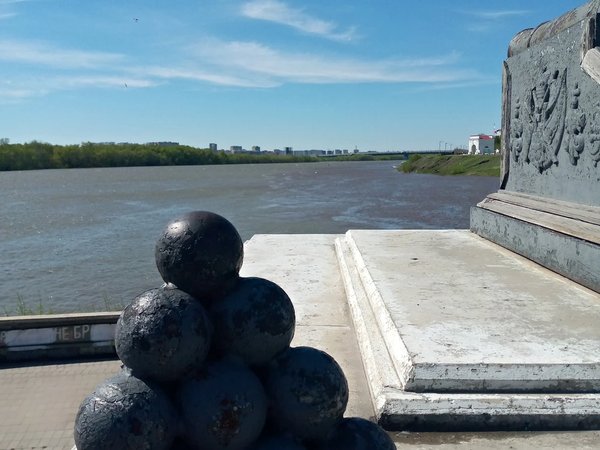 Омск и тайнопись веков: визуальное путешествие с нейросетью - фото 2