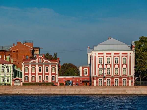Университетская набережная — жемчужина Санкт-Петербурга - фото 1