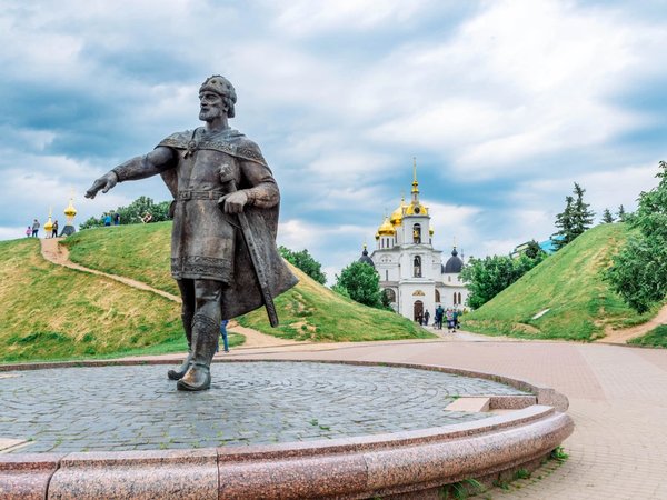Из Москвы — в древний Дмитров (с теплоходной прогулкой и обедом на борту) - фото 2