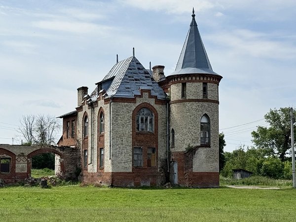 Замок Храповицкого, уютная Судогда, скалы Дюки и венерин башмачок - фото 4