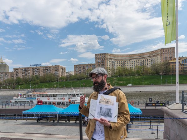 От последней деревни до Сити: экскурсия по Москве с поездкой на электросудне «Синичка» - фото 2