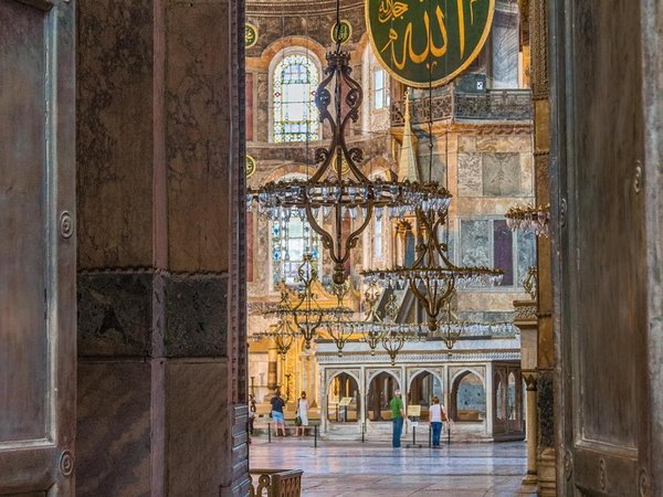Из Константинополя — в Стамбул: прогулка с посещением музеев - фото 2